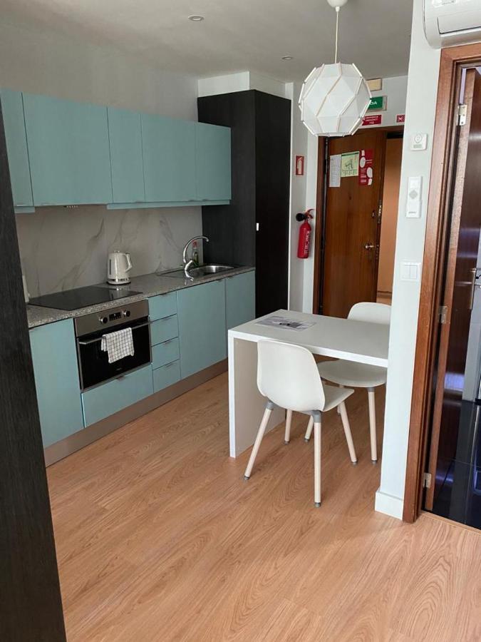 411 Gale Center Apartamento Wi-Fi, Estacionamento Porto Kültér fotó